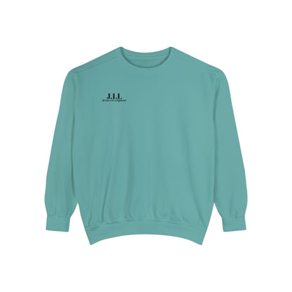 Jesus is Lord ( Jèsus est seigneur ) Garment-Dyed Sweatshirt