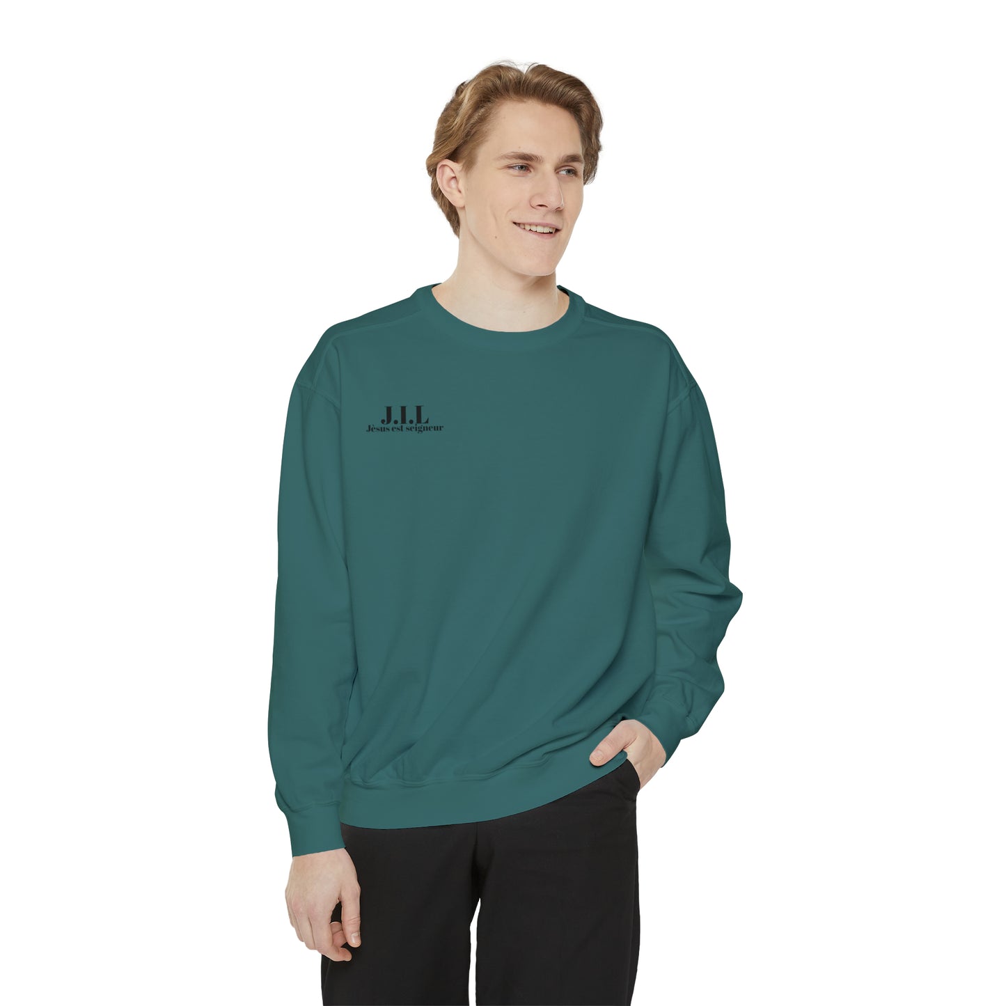 Jesus is Lord ( Jèsus est seigneur ) Garment-Dyed Sweatshirt